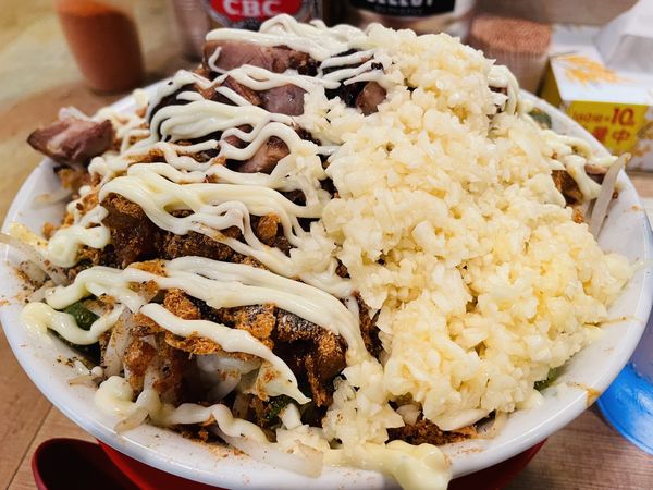 「汁なし 大 他 950円」@らーめんやまちゃんの写真