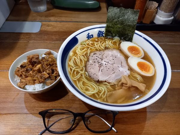 「中華そば(大盛かため・味付き半熟玉子・ミニチャーシュー丼全て無料」@和風ラーメン 和鉄の写真