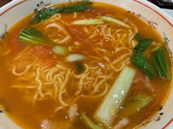 「ランチセット1050円　トマトラーメン＋半チャーハン」@華林の写真