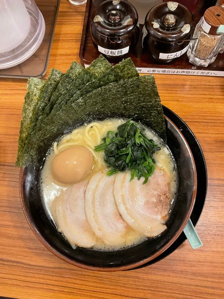 「ラーメン　塩　(並)」@横浜家系ラーメン 壱角家 錦糸町店の写真