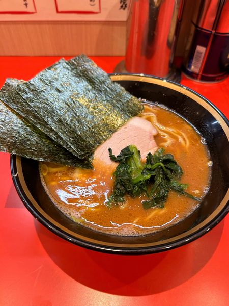 「ラーメン」@横浜家系ラーメン 大﨑家の写真