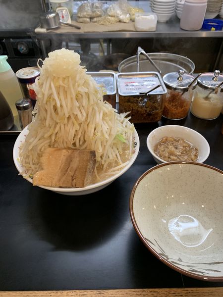 「ラーメン＋大盛り＋漬脂」@山勝角ふじ 南流山店の写真