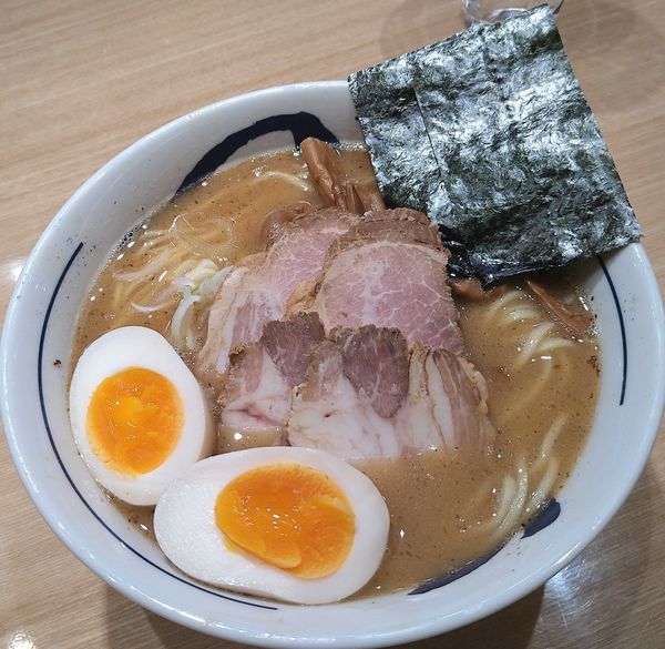 「濃厚特製らーめん（大盛り）」@つじ田 大森店の写真