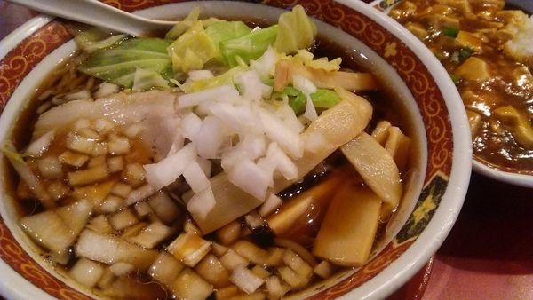 「黒しょうゆラーメン 450円＋半麻婆丼 250円」@中華食堂 一番館 新小岩ルミエール店の写真