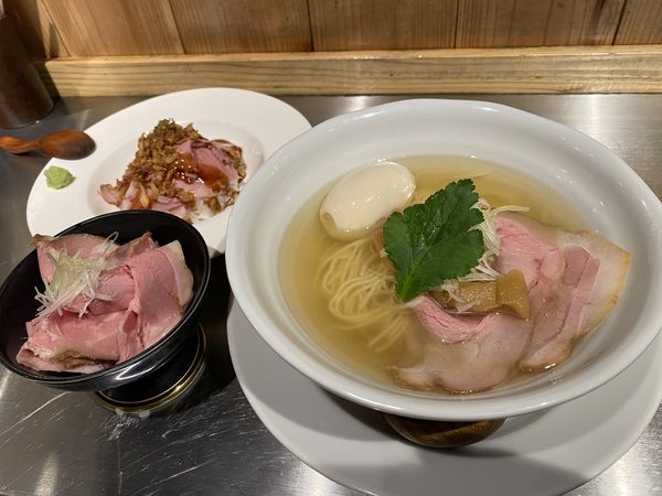 「塩そばと肉丼セット＋肉増し＋味玉」@成城青果の写真