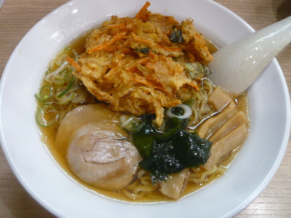 「中華そば（＋かき揚げ）」@清流そば 国分寺店の写真