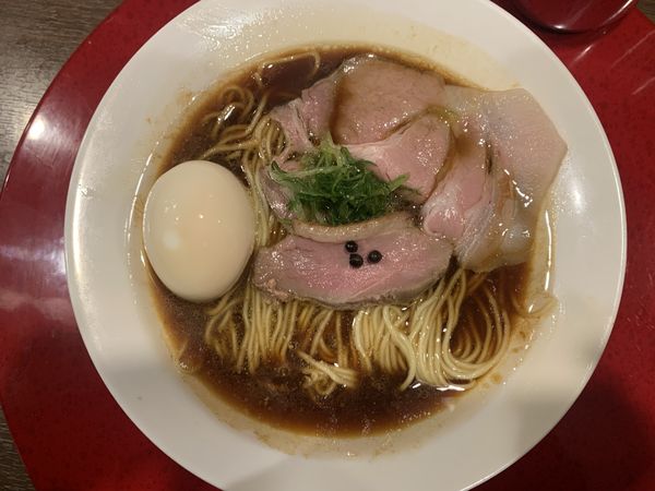「鴨とカシスの味玉醤油RaMen」@RaMen TOMO TOKYOの写真