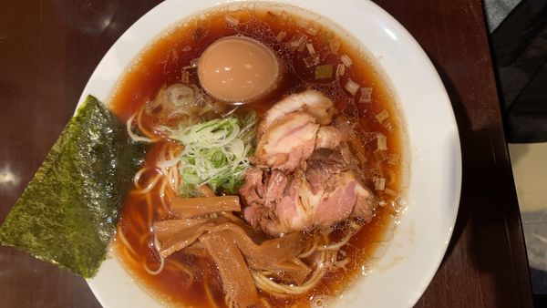 「特製淡麗中華そば」@中華そば 八の写真