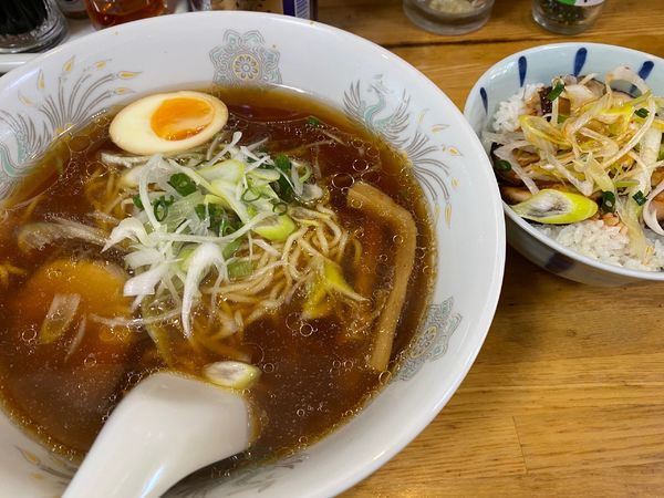 「醤油ラーメン＋ミニネギチャーシュー丼　¥700」@とんちんかんの写真