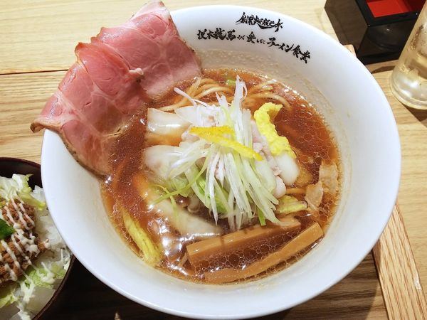 「YOSAKOI醤油　890円＋土佐の赤かつお丼＋日本酒」@創業麺類元年 坂本龍馬が愛したラーメン食堂の写真