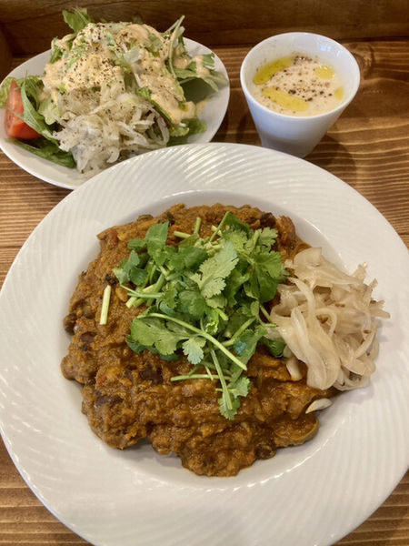 「野菜たっぷりスパイスカレー(ライス大盛)1000円」@食べごろ野菜キッチン makingの写真