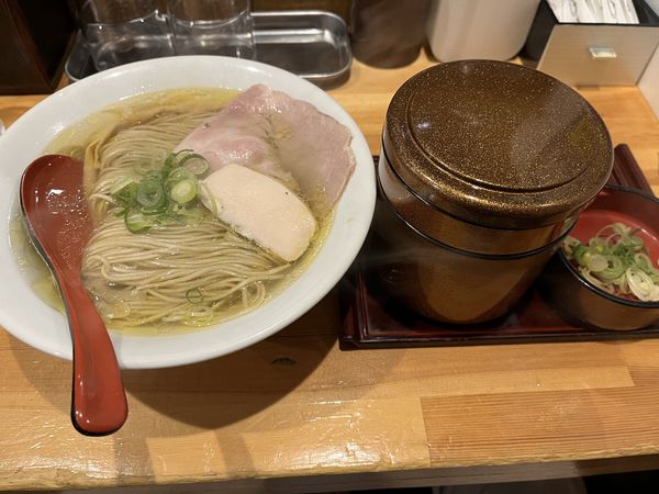 「ランチ「塩そば・ひつまぶしセット（平日限定）」」@自家製麺 竜葵の写真