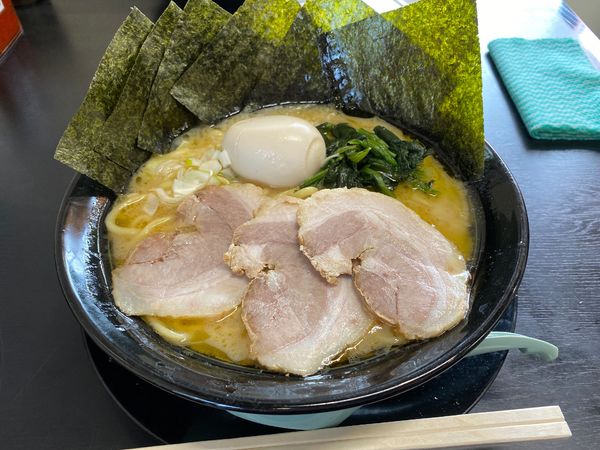 「MAXラーメン 醤油 大盛」@横浜家系ラーメン 武石家の写真