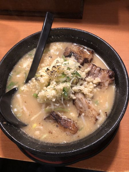 「豚骨醤油ラーメン」@笑楽の写真