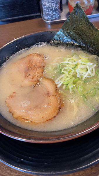 「博多ラーメン730円」@麺や 極の写真