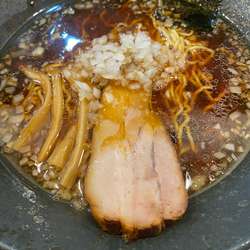 しょうゆらーめん680円➕麺固め