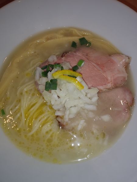 「濃厚鶏そば」@「七色の落書き」の写真