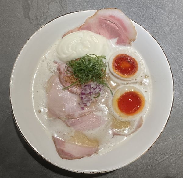 「特上地鶏白湯らぁ麺」@Ramen Afro Beatsの写真