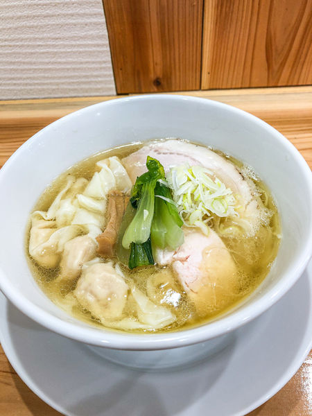 「塩わんたんそば」@中華 みず谷の写真