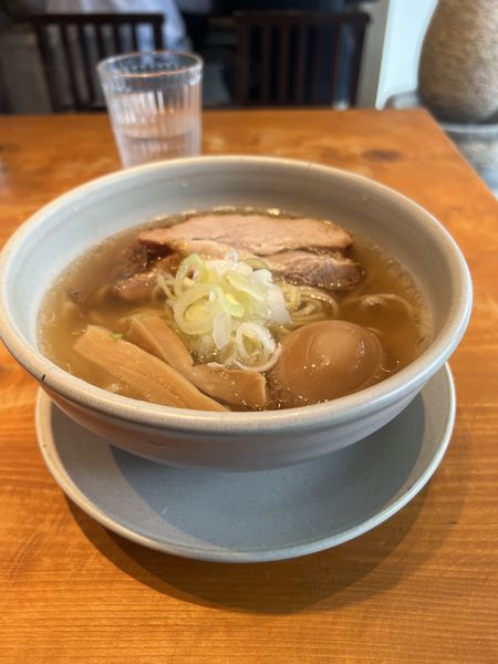 「らーめんmacro」@人類みな麺類 東京本店の写真