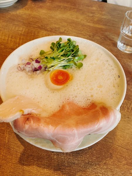 「鶏白湯塩」@鶏そば みなもの写真