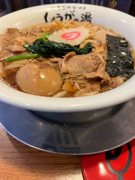 「黒豚ちらし生姜ラーメン」@長岡生姜ラーメン しょうがの湯 渋谷総本店の写真