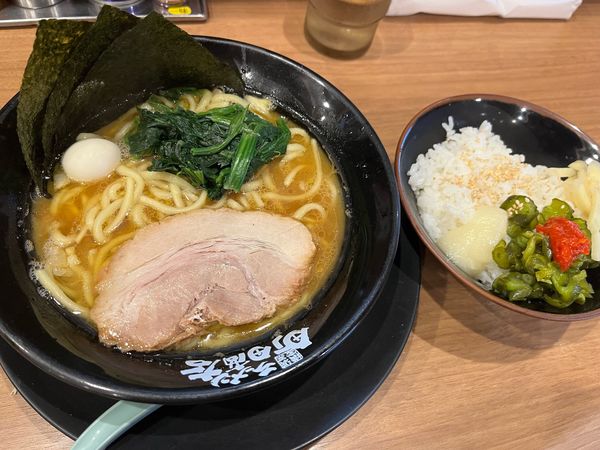 「ラーメン　ライス」@町田商店 本店の写真
