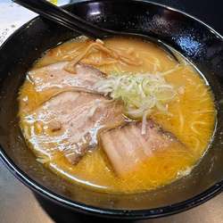 味噌豚骨ラーメン