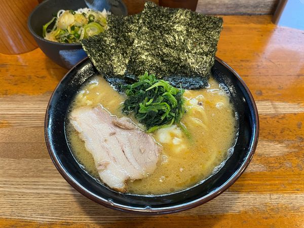 「溶き卵らーめん、ネギ飯セット1050円」@ラーメン 大山家の写真