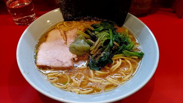 「ラーメン中盛り850円」@横浜家系ラーメン 黄金家の写真