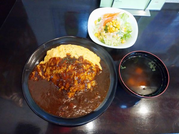 「ふわとろオムカレー 大辛（880円）」@いとう亭の写真