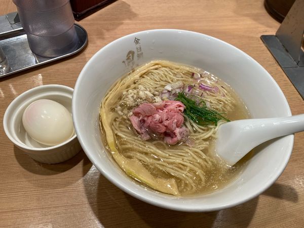 「金目鯛らぁ麺850円（会員登録で味玉サービス）」@金目鯛らぁ麺 鳳仙花 横浜店の写真