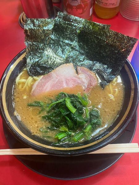 「ラーメン」@家系ラーメン とらきち家の写真