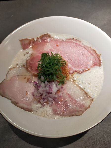 「地鶏白湯らぁ麺」@Ramen Afro Beatsの写真