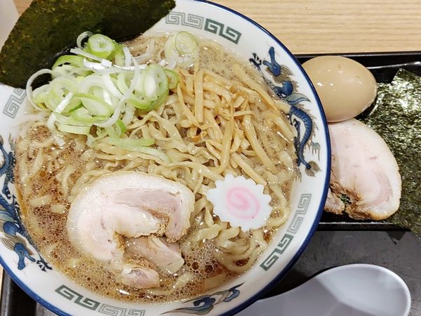 「新中華そば＋特製盛り」@舎鈴 池袋東口店の写真