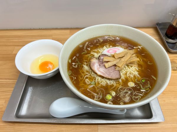 「中華そば＋生玉子」@田無大勝軒の写真