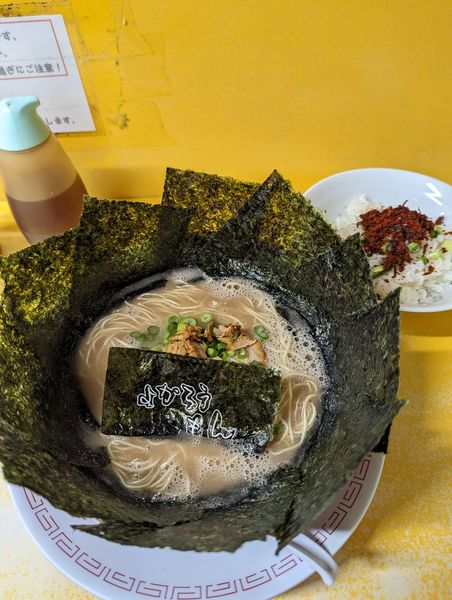 「のりラーメン+小ライス+替え玉×2」@よかろうもんの写真
