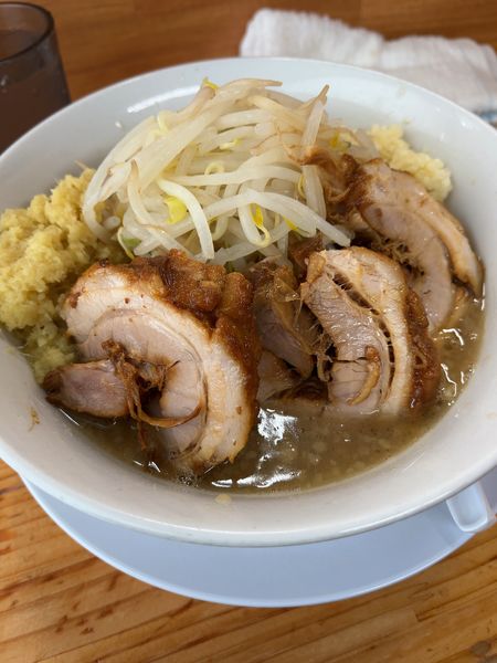 「小ラーメン+ブタ増し」@ラーメン赤沼の写真