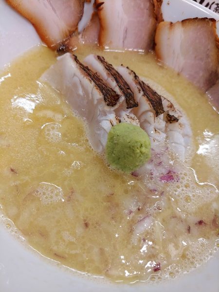 「鯛を食べるラーメン・チャーシュー増し」@真鯛研究所の写真