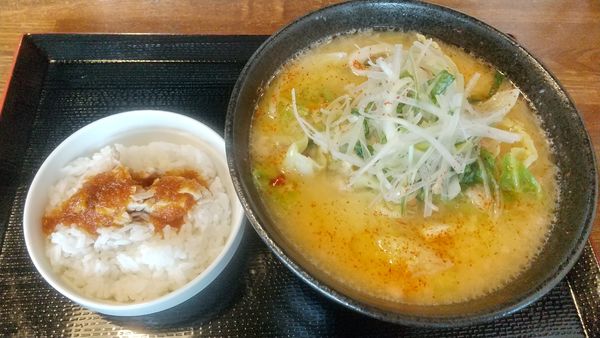 「もつ煮ちゃんぽん麺1050円」@久保ちゃんぽん 鳥取駅前店の写真