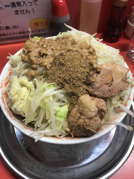 「まぜそば」@麺でる 戸越店の写真