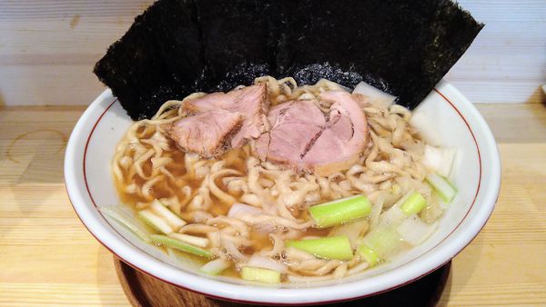 「中華そば(並)+海苔」@中華そば 葉山の写真