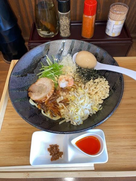 「特製海老油そば(まぜそば)煮玉子えびラー油¥1,370円(限定)」@らぁめん 麺彩家の写真