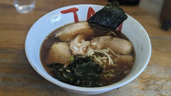 「焼豚麺(醤油)+半ネギ玉丼(990円+300円)」@JAHの写真