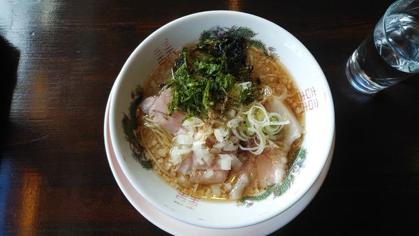 「背脂醤油煮干そば」@背脂醤油煮干そば NIBO LABO 曲師店の写真