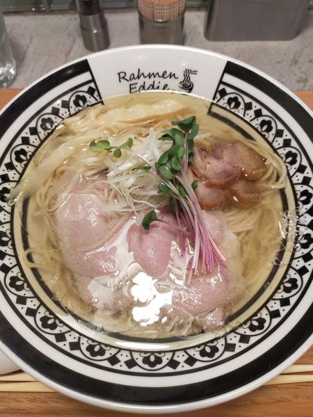 「シオラーメン」@Rahmen Eddie 新宿御苑の写真