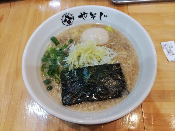 「背脂らぁ麺+味玉 醤油」@支那そば やそじの写真