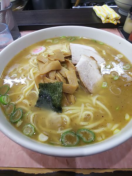 「中華そば中盛 塩味」@所沢大勝軒の写真