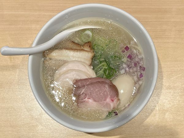 「特製中華そば（塩）＋ 貝のしぐれ煮ごはん（小）」@蛤麺しちりの写真