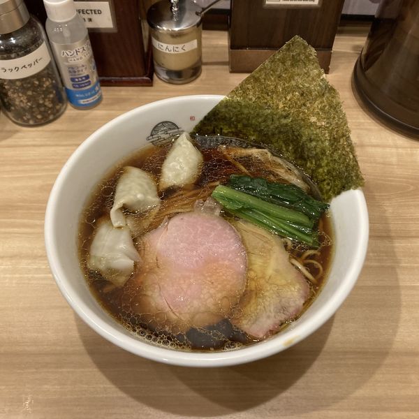「雲呑生醤油らーめん」@和麺ぐり虎 名古屋店の写真